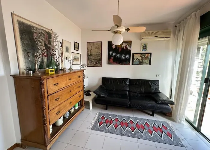 Sky View Apartment *